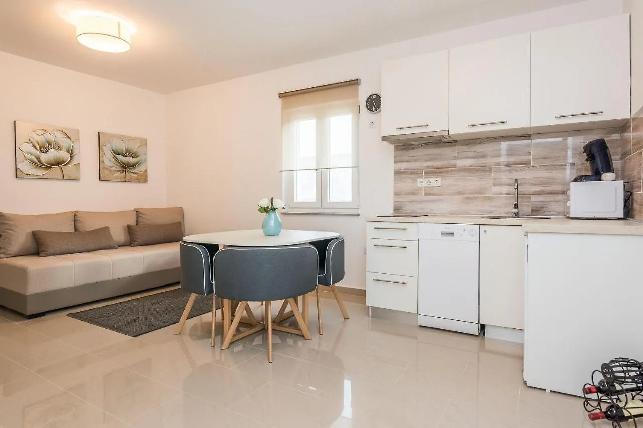 Apartments Kosic Vir