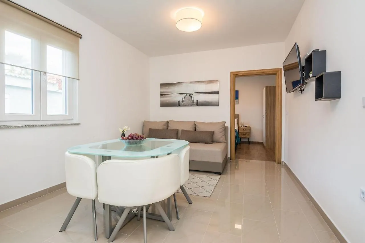 Apartments Kosic Vir