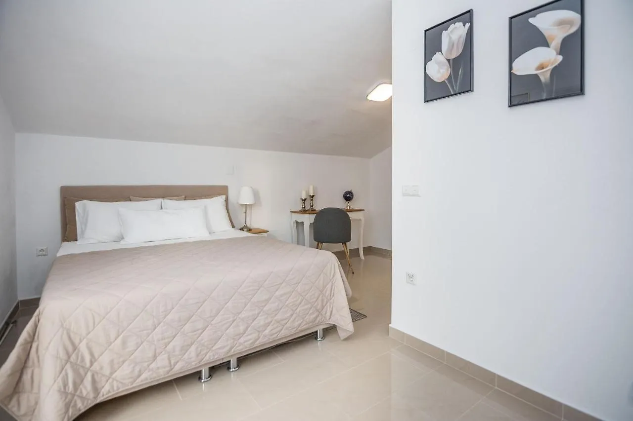 Apartments Kosic Vir Croatia