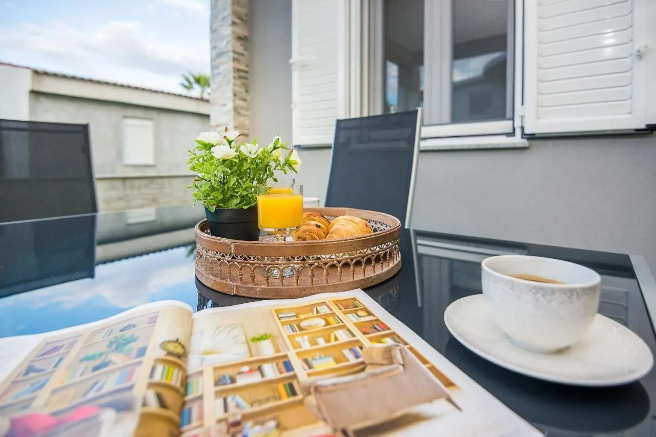 Apartments Kosic Vir