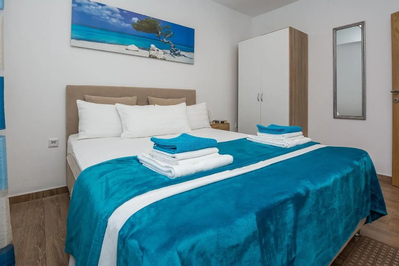 Apartments Kosic Vir